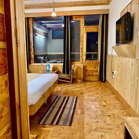 Hotel Valley Of Gods Manali  Ngoại thất bức ảnh
