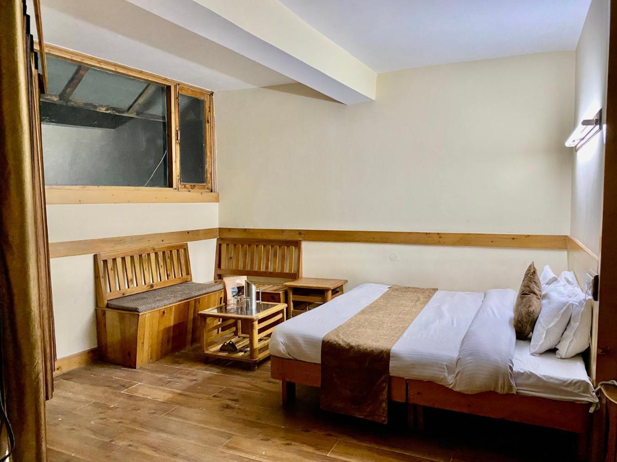 Hotel Valley Of Gods Manali  Ngoại thất bức ảnh