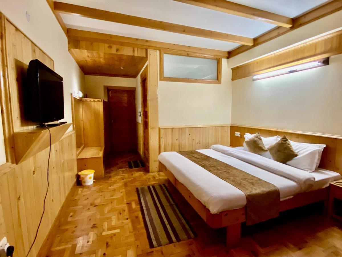 Hotel Valley Of Gods Manali  Ngoại thất bức ảnh