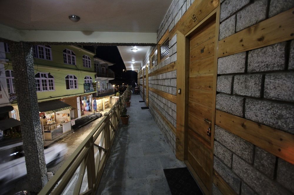Hotel Valley Of Gods Manali  Ngoại thất bức ảnh